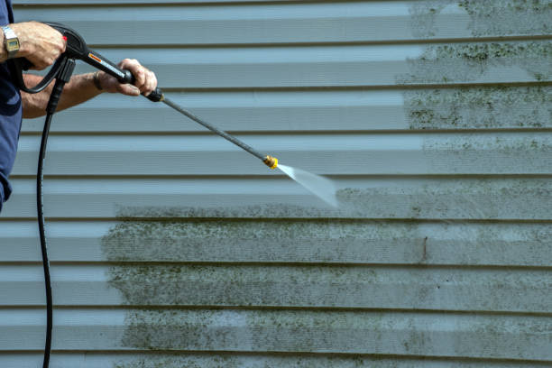 Best Deck Pressure Washing  in Norwalk, CA